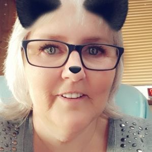 Meet your Posher, Lisa elaine